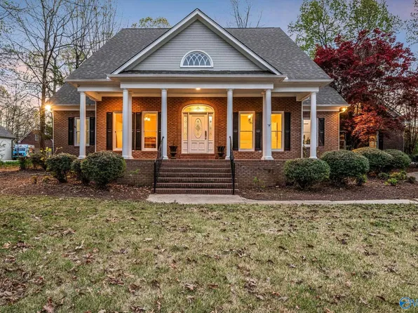 20250 Capitol Hill Dr, Tanner, AL 35671