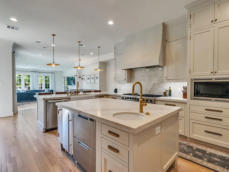 6608 Vanderbilt St — Photo 18