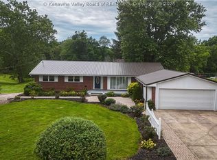136 Nu Chance Dr, Ravenswood, WV 26164