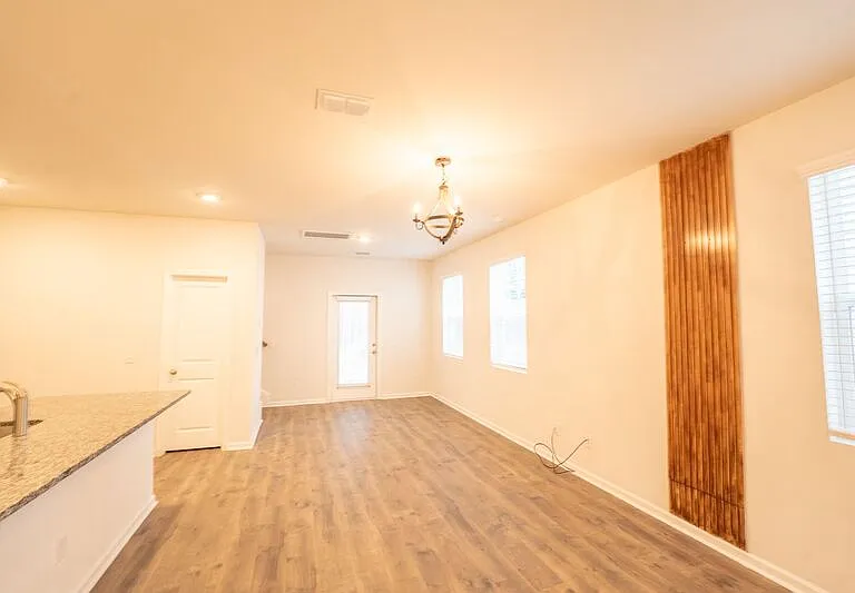 148 Benelli Dr — Photo 16