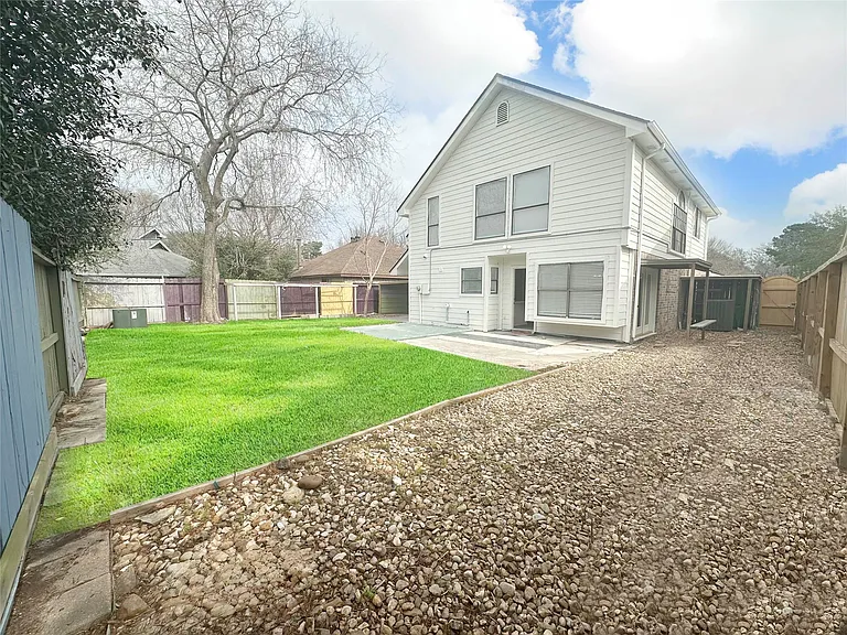 9843 Stableway Dr — Photo 30