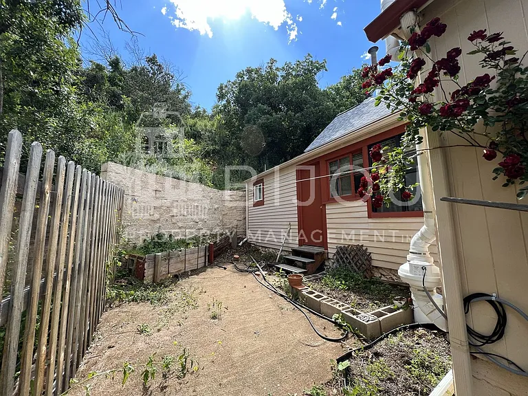 68 Waltham Ave — Photo 13