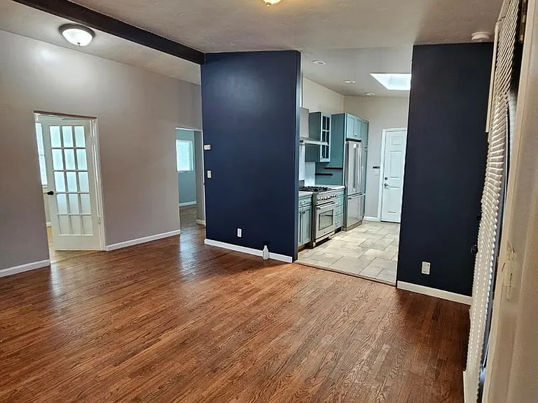 352 Bonito Ave — Photo 22
