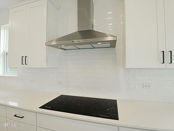 4th image of 32 PONCE PRESERVE Drive