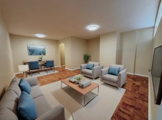2696 Lake Shore Blvd W #U13, Toronto, ON M8V 1G8