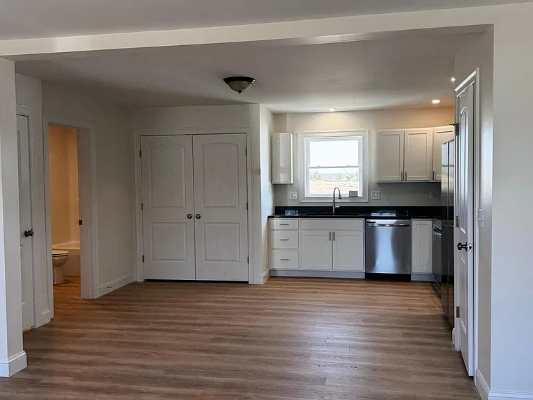 657 Pinetree Rd — Photo 5