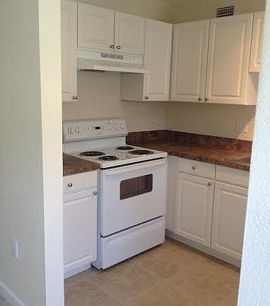 2nd image of 5606 Louis Xiv Ct APT C
