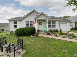2827 Plum Leaf Cir, Saint Charles, MO 63303