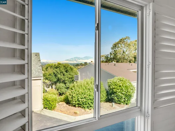 443 Ridgeview Dr, Pleasant Hill, CA 94523