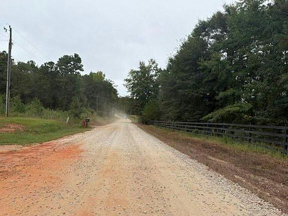 4th image of 1385 Trestle Rd