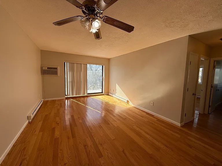 44 Maple St #101 — Photo 1