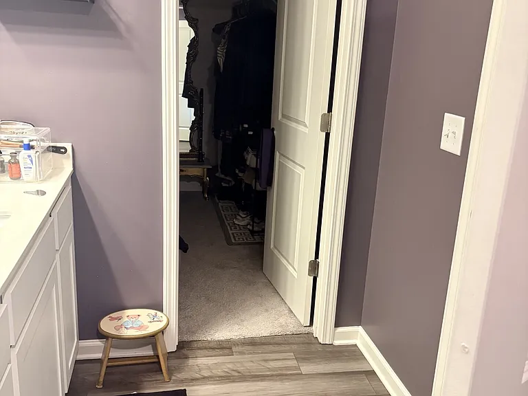 188 Swindon Dr — Photo 15