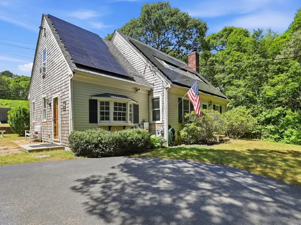 10 Marthas Way, Centerville, MA 02632