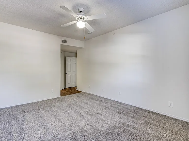 Saxony at Chase Oaks Apartments — Photo 35