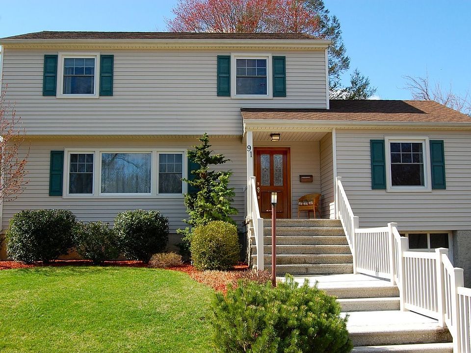 91 Parkview Dr
