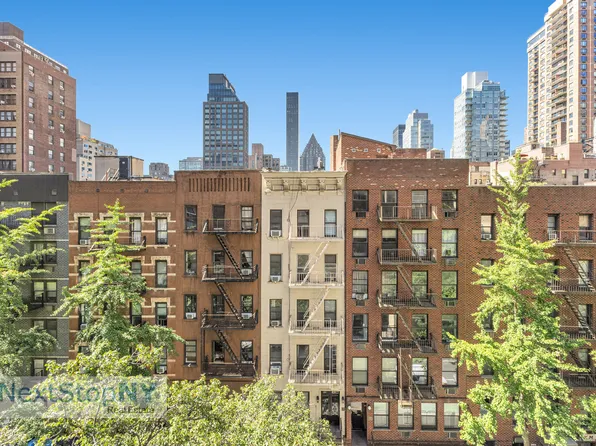 333 East 55th Street image 10 of 15