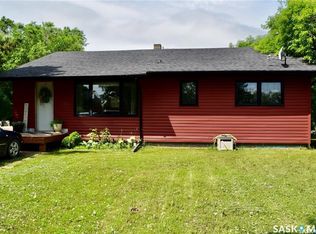 6 Main Street, Manor, SK S0C 1R0
