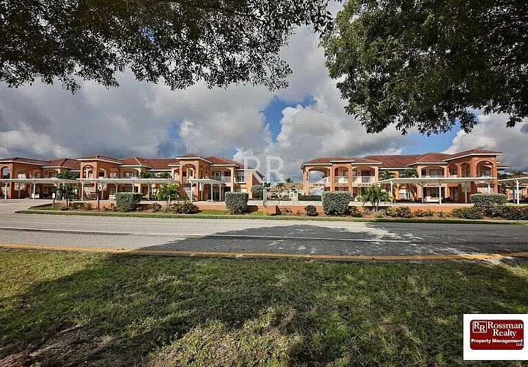 Santa Barbara Villas — Photo 16