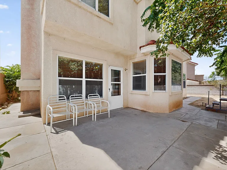8908 Henriette Wyeth Dr NE — Photo 37