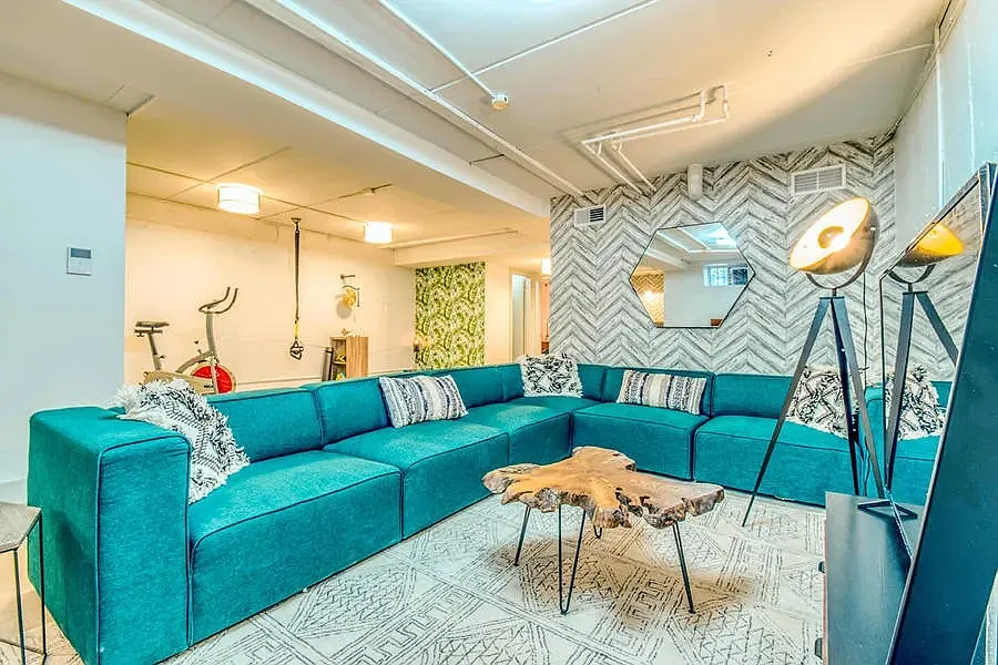 5 bed, 6.0 bath, $1,030 — Photo 4