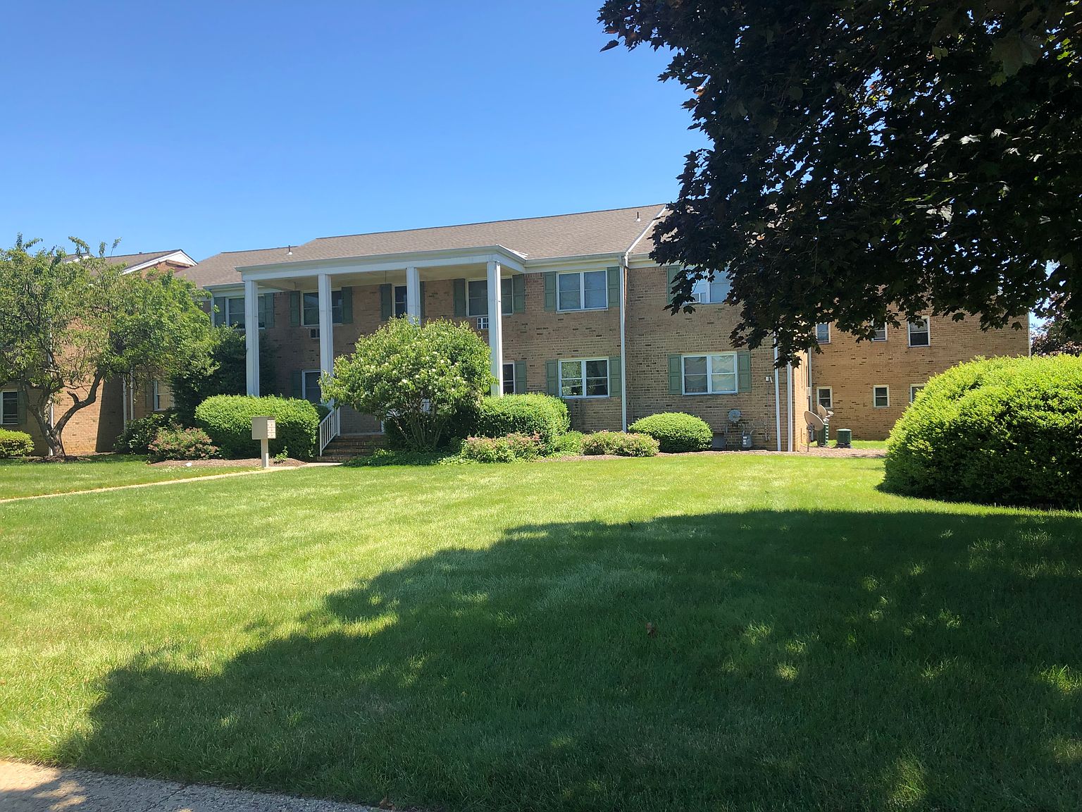 98D Stonehurst Blvd, Freehold, NJ 07728 Zillow