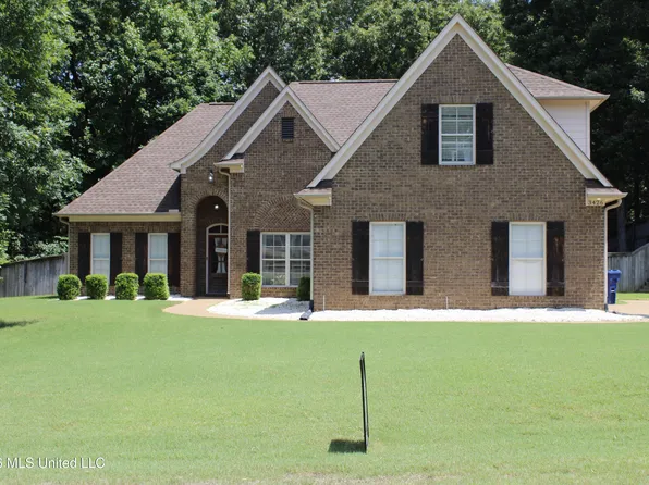 3426 Westwind Dr, Nesbit, MS 38651