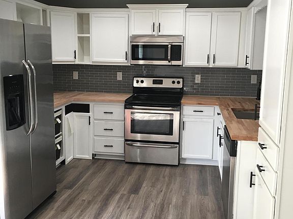 4th image of 3327 Rainview Cir