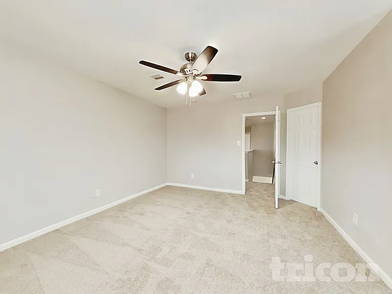 7711 Cypress Edge Dr — Photo 7