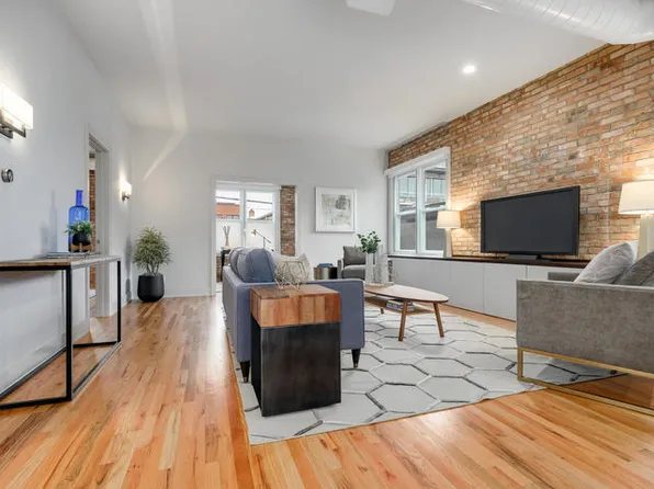 1742 N Winchester Ave APT 203, Chicago, IL 60622