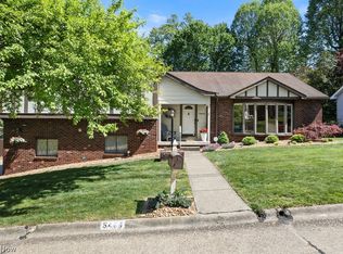 5404 11th Ave, Vienna, WV 26105