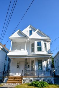 48 Elm Street, Schenectady, NY, 12304