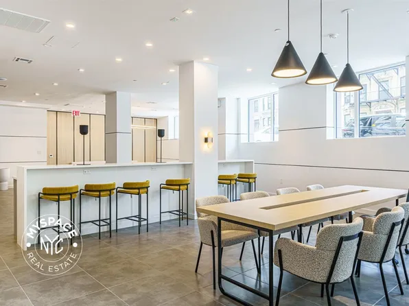 1499 Bedford Avenue image 21 of 46