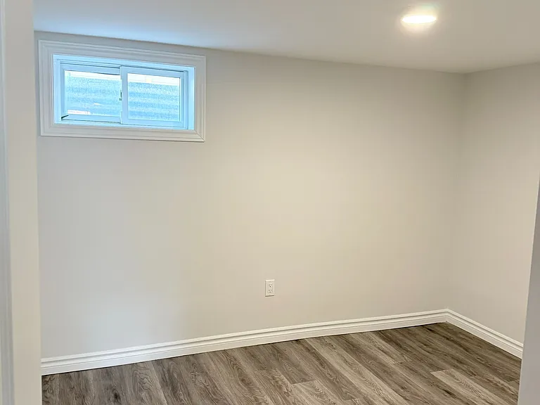 210 Owen St #2 — Photo 6