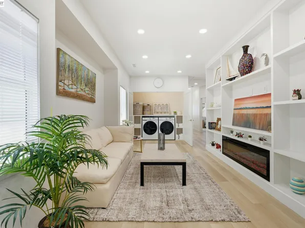 5605 E 16th St, Oakland, CA 94621