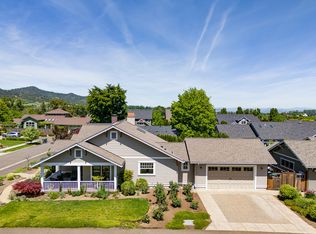 960 Klippel Dr, Jacksonville, OR