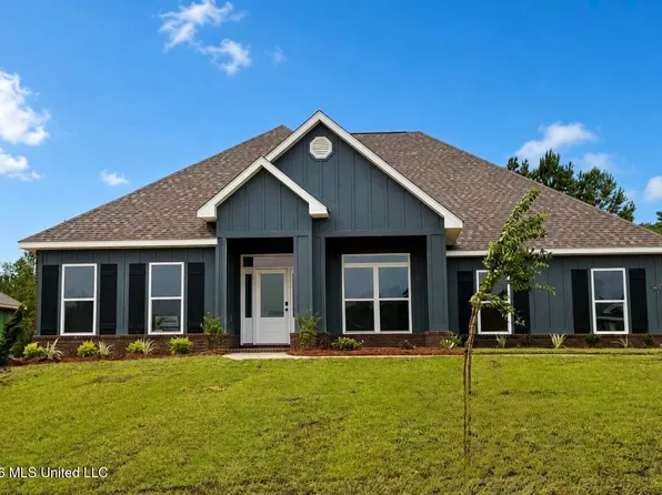 14177 Quill Ave, Biloxi, MS 39532