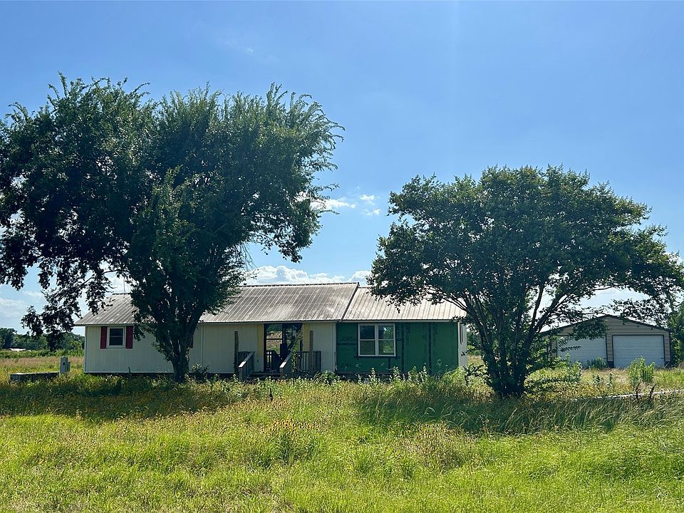 1st image of 940 Rs County Rd #1320