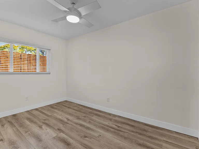 2918 Dickens St #2918 — Photo 10