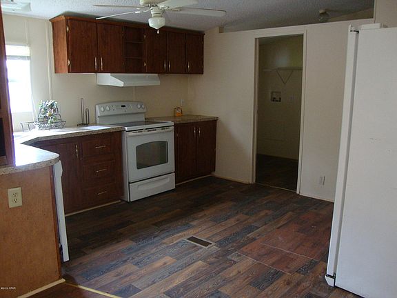5th image of 513 W Banfill Ave