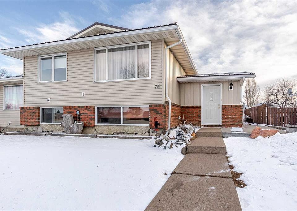 1st image of 75 N Royal Rd E