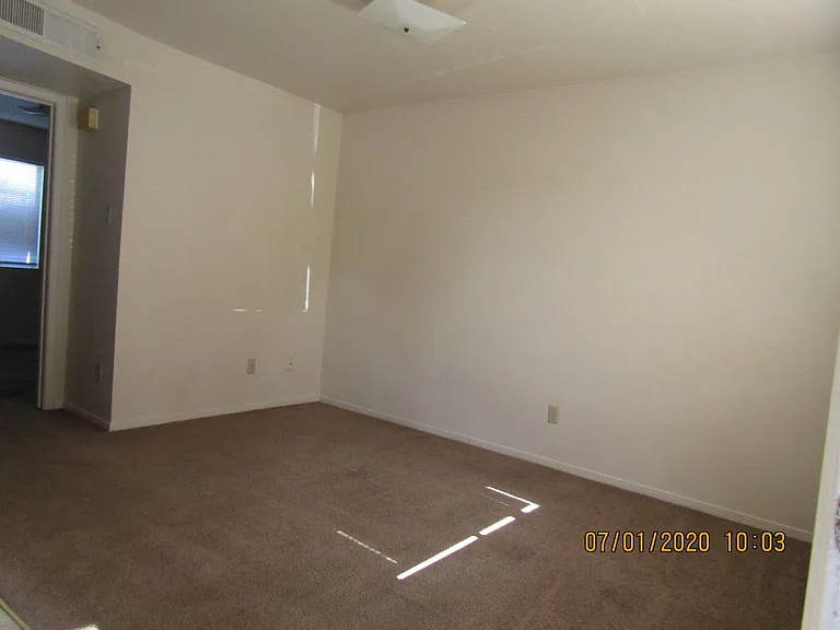 1270 Plain St — Photo 2