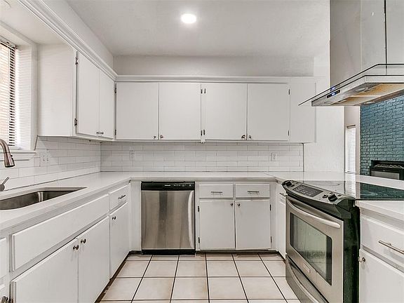 4th image of 2808 Shoreridge Ave #2810