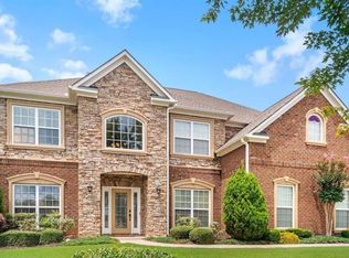 3843 Dragon Fly Ln, Loganville, GA 30052