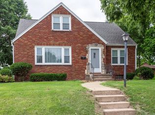 2801 Balke St, Dubuque, IA 52001
