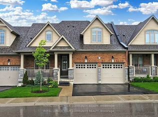 9 Bill Knowles St, Uxbridge, ON L9P0E5