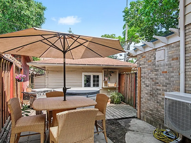 1154 E Chippewa Dr SE — Photo 23