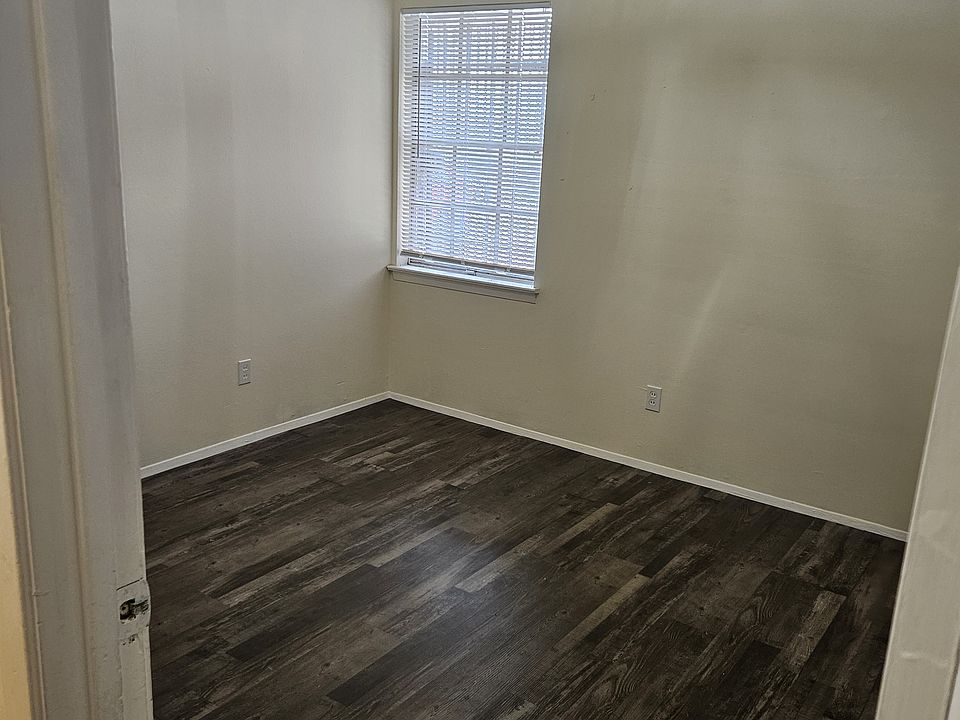 1st image of 6111 Songwood Dr