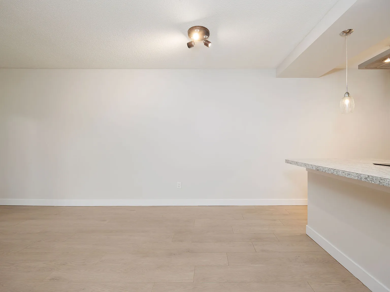 1 bed, 637 sqft, $2,250 — Photo 2