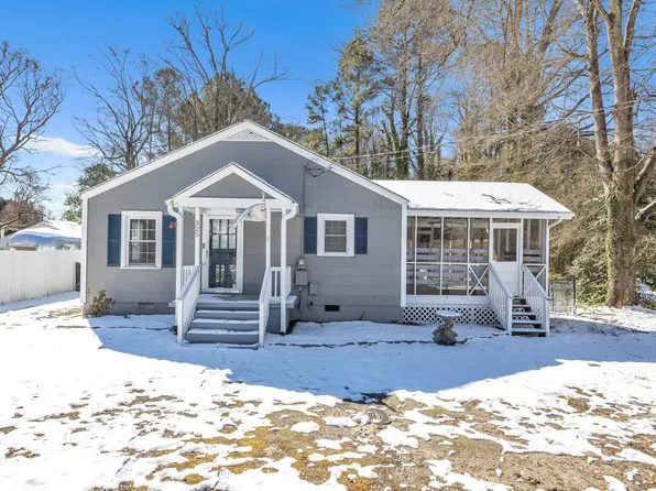 325 W 3rd St, Wendell, NC 27591
