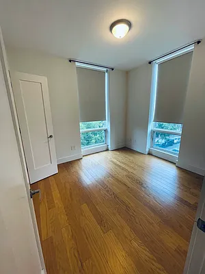 Rented by Voro New York | media 38